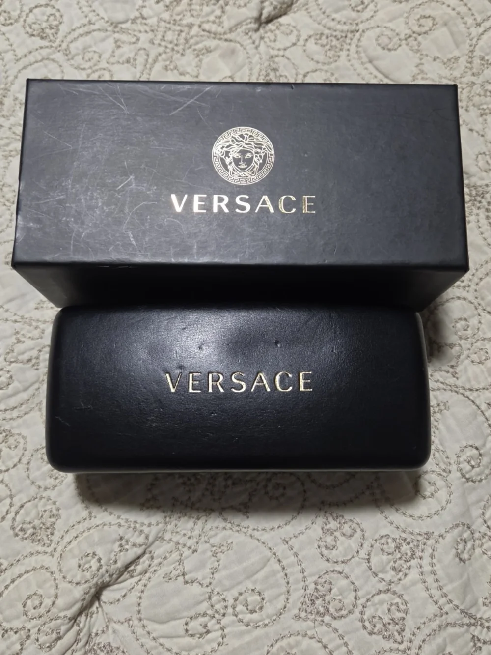 Authentic Versace Medusa Oversized Round Black Sunglasses w/ Box Case